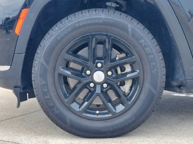 2021 Jeep Grand Cherokee L Laredo 4x2