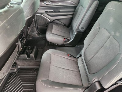 2021 Jeep Grand Cherokee L Laredo 4x2