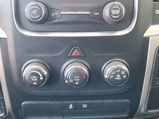 2017 RAM 1500 SLT Quad Cab 4x4 6'4" Box