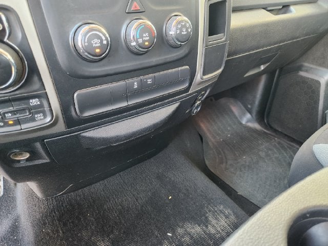 2017 RAM 1500 SLT Quad Cab 4x4 6'4" Box
