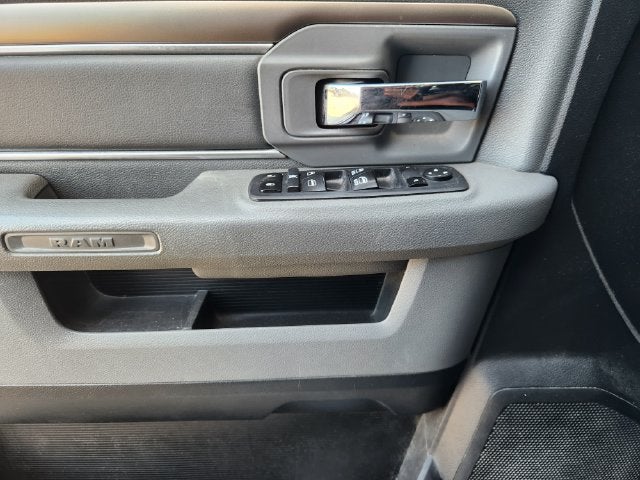 2017 RAM 1500 SLT Quad Cab 4x4 6'4" Box