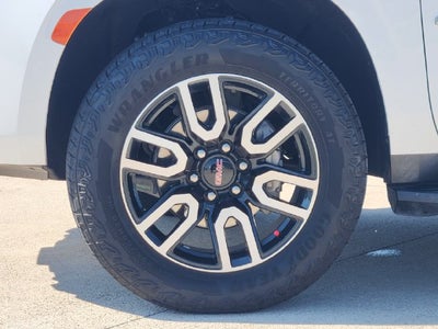 2024 GMC Yukon AT4