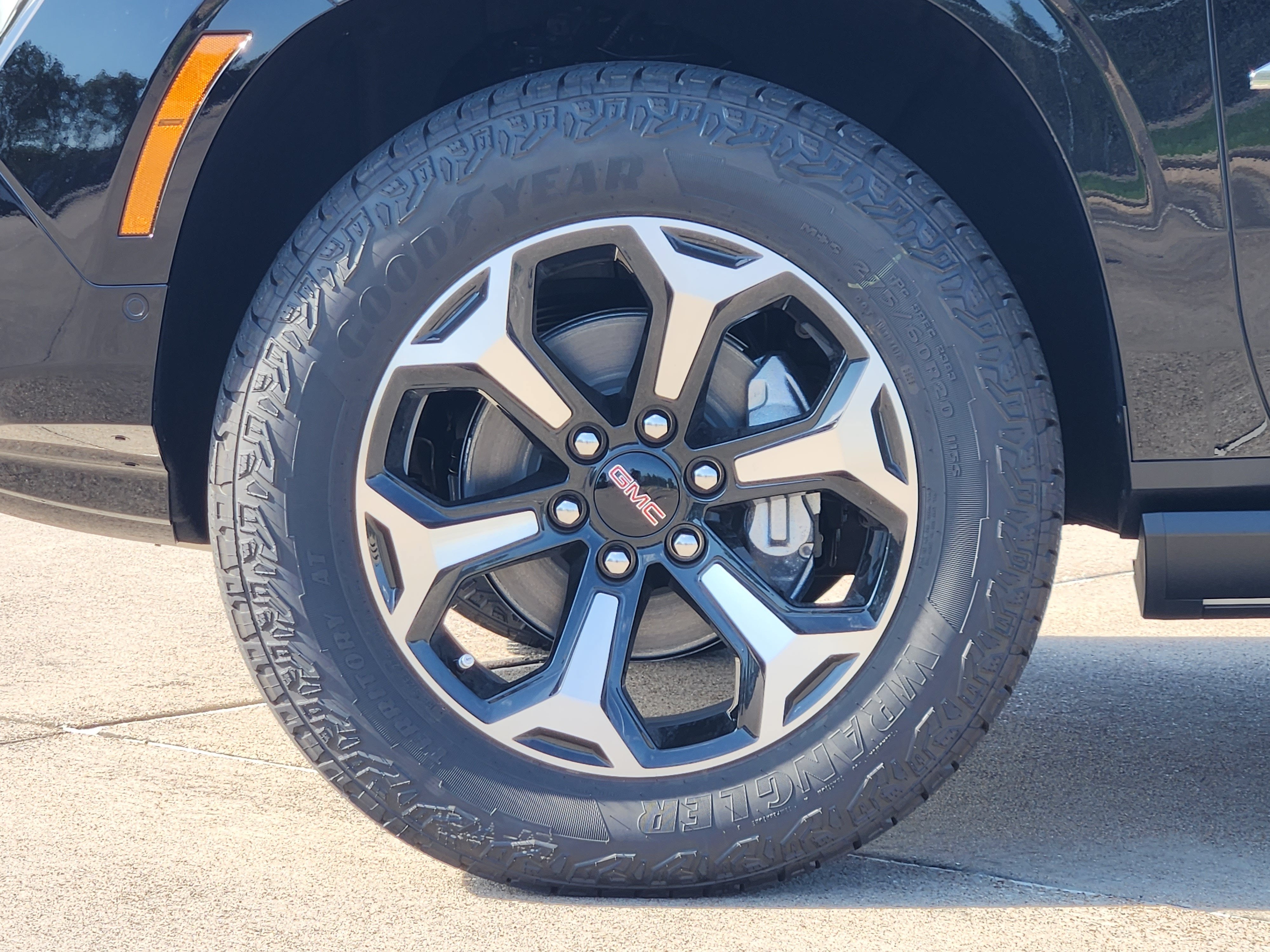 2027 GMC Yukon AT4