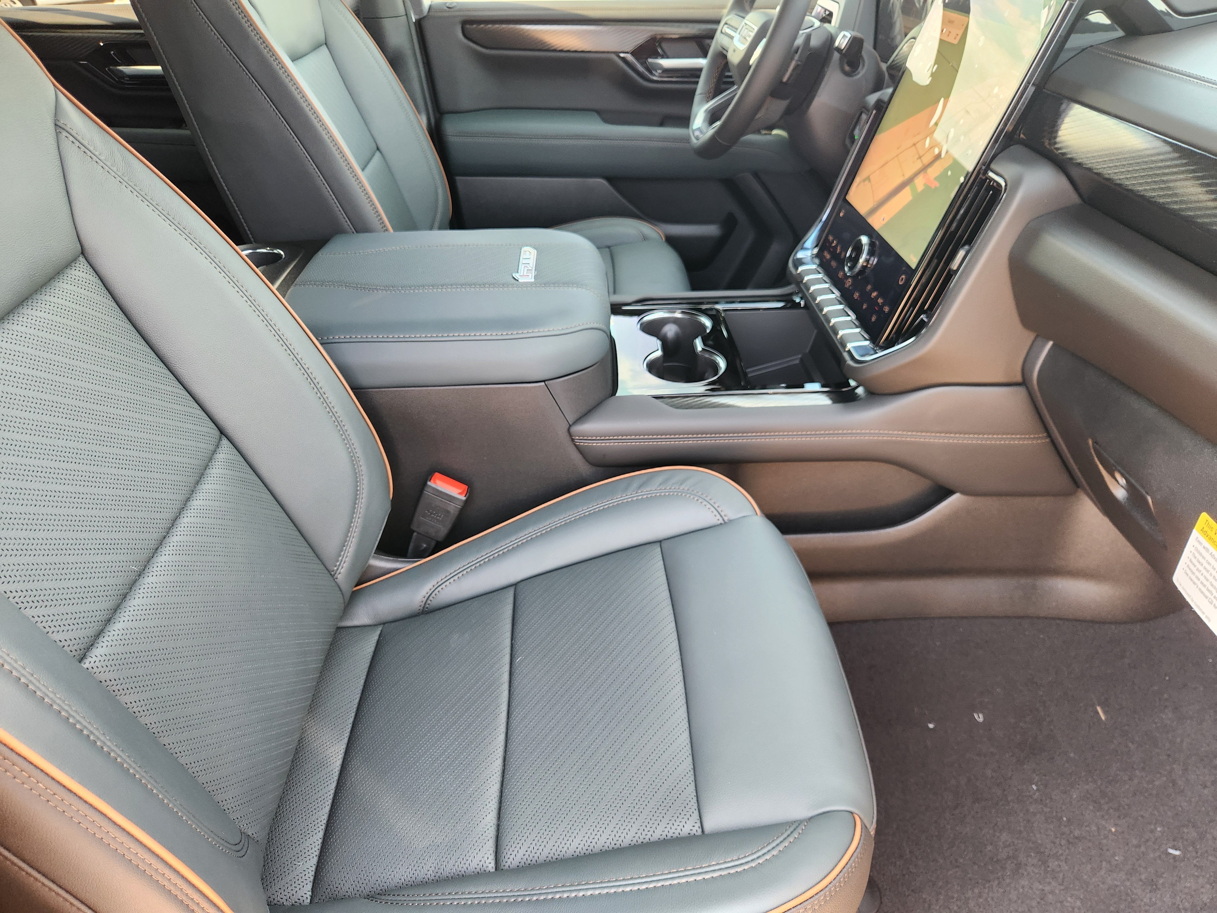 2027 GMC Yukon AT4