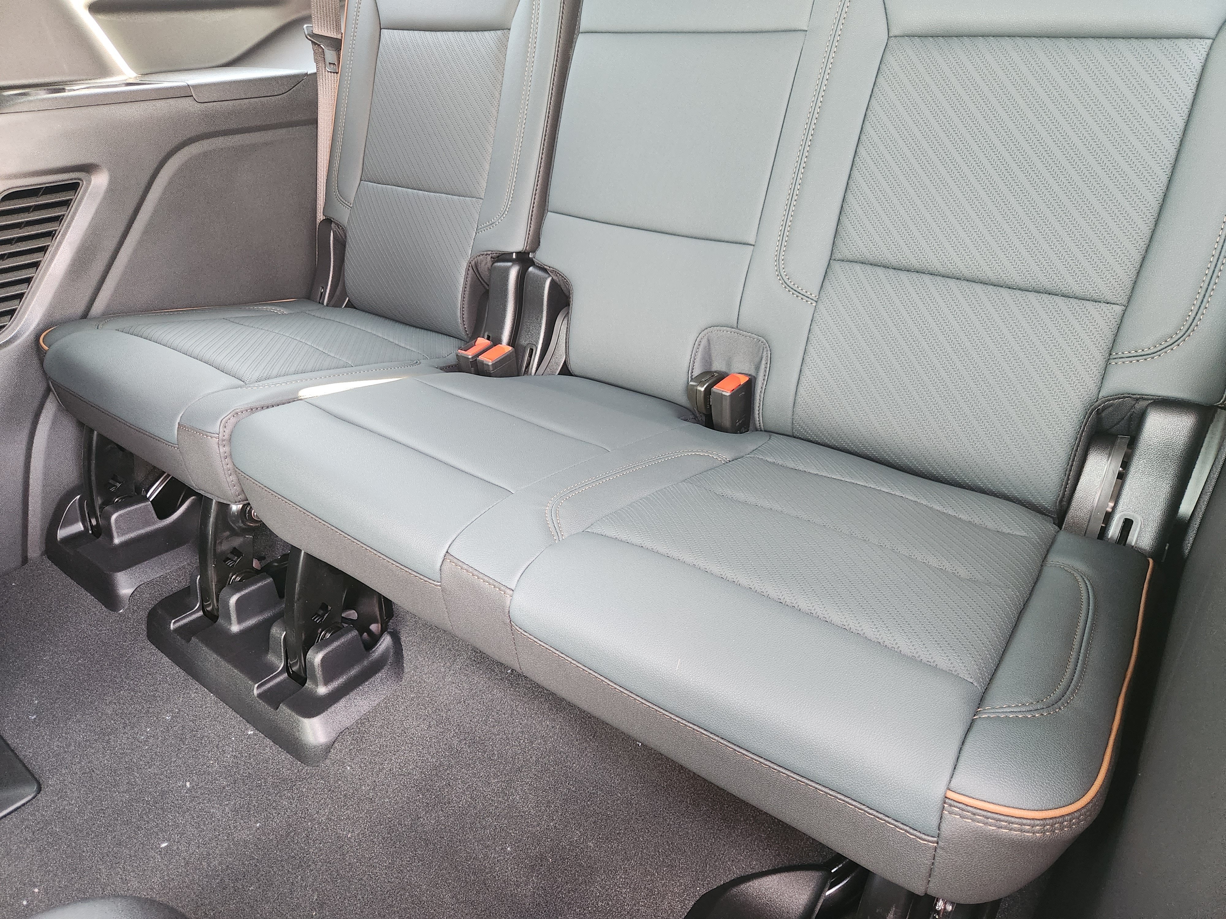 2027 GMC Yukon AT4