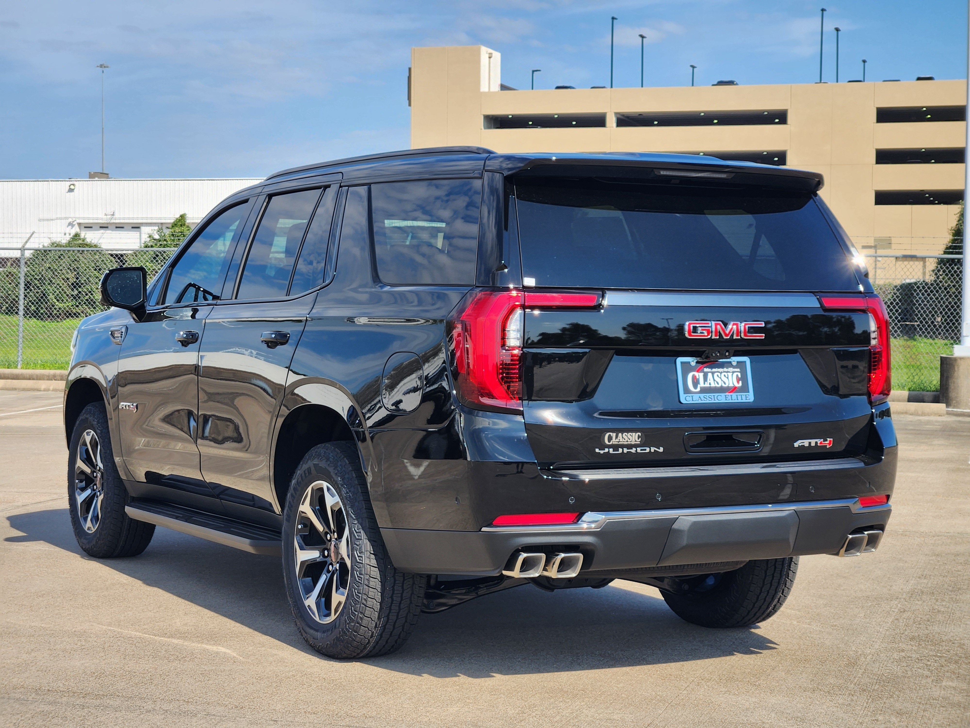2027 GMC Yukon AT4