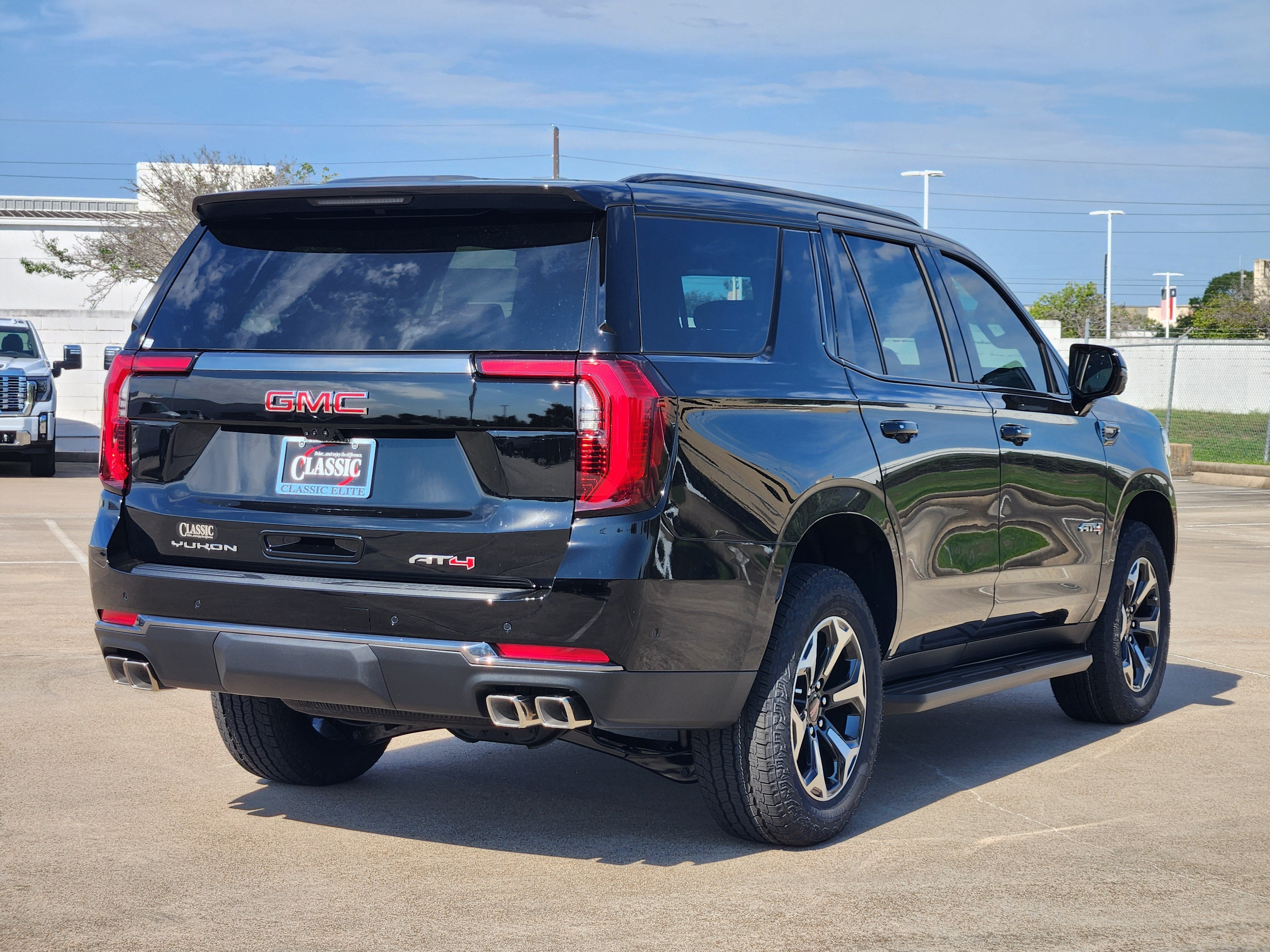 2027 GMC Yukon AT4