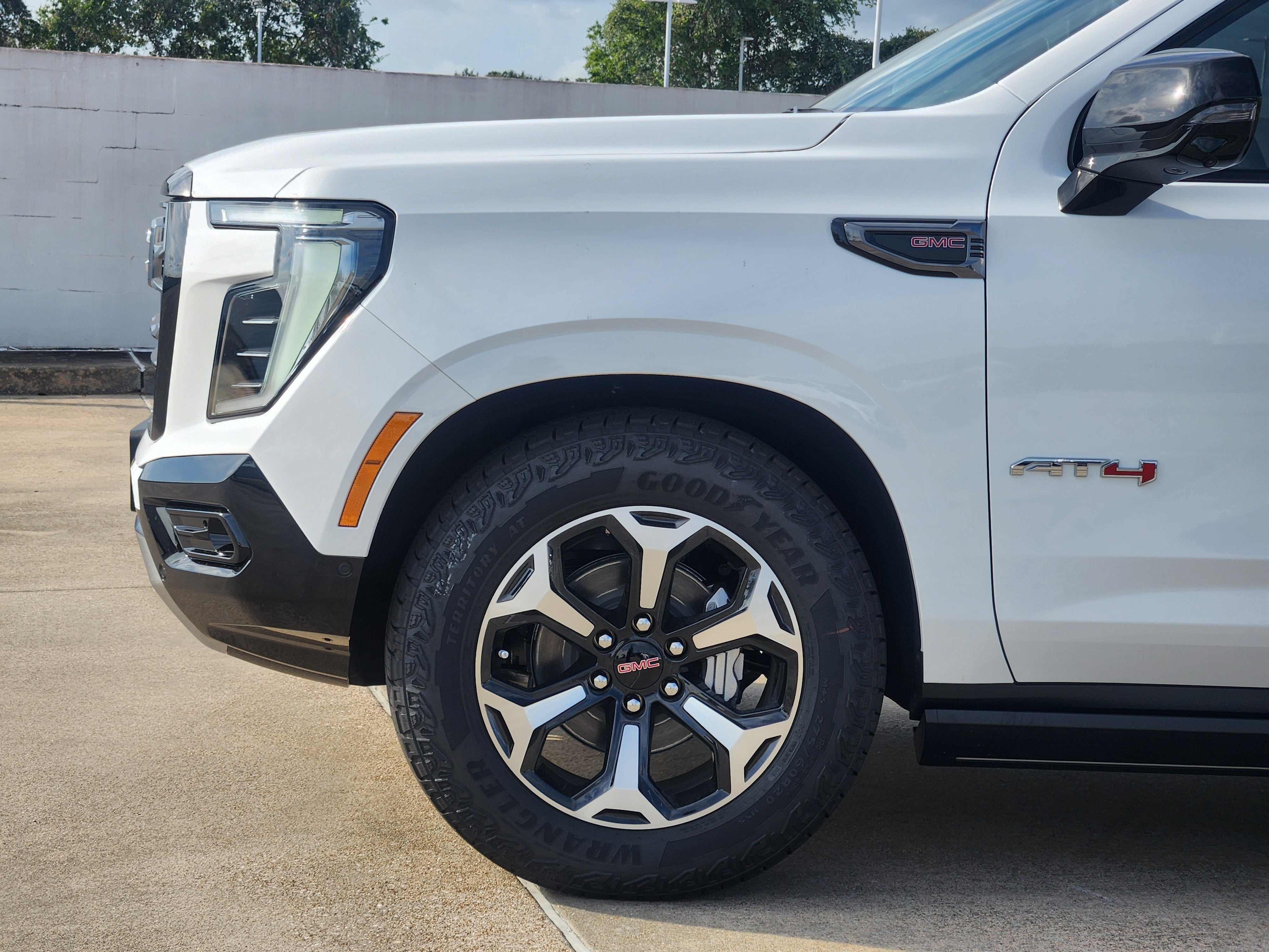 2027 GMC Yukon AT4