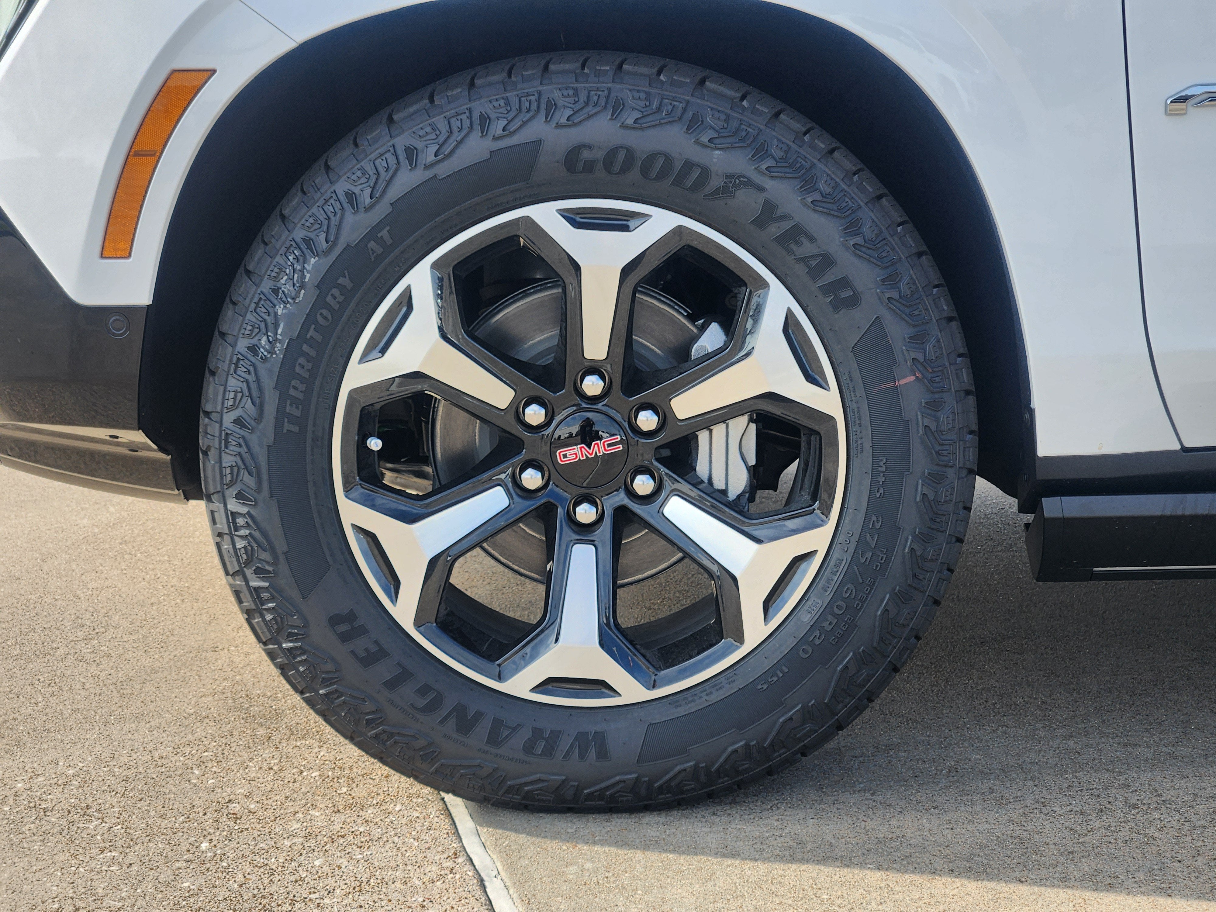 2027 GMC Yukon AT4