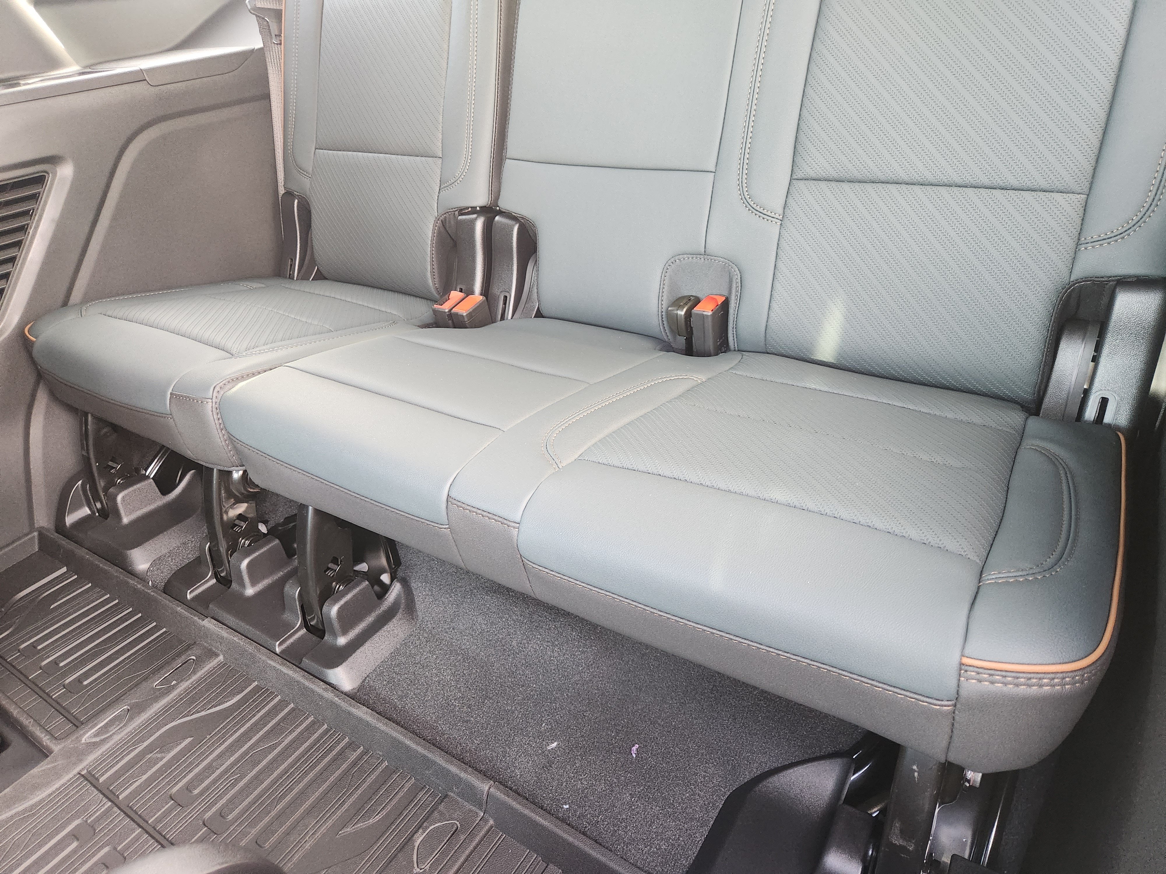 2027 GMC Yukon AT4