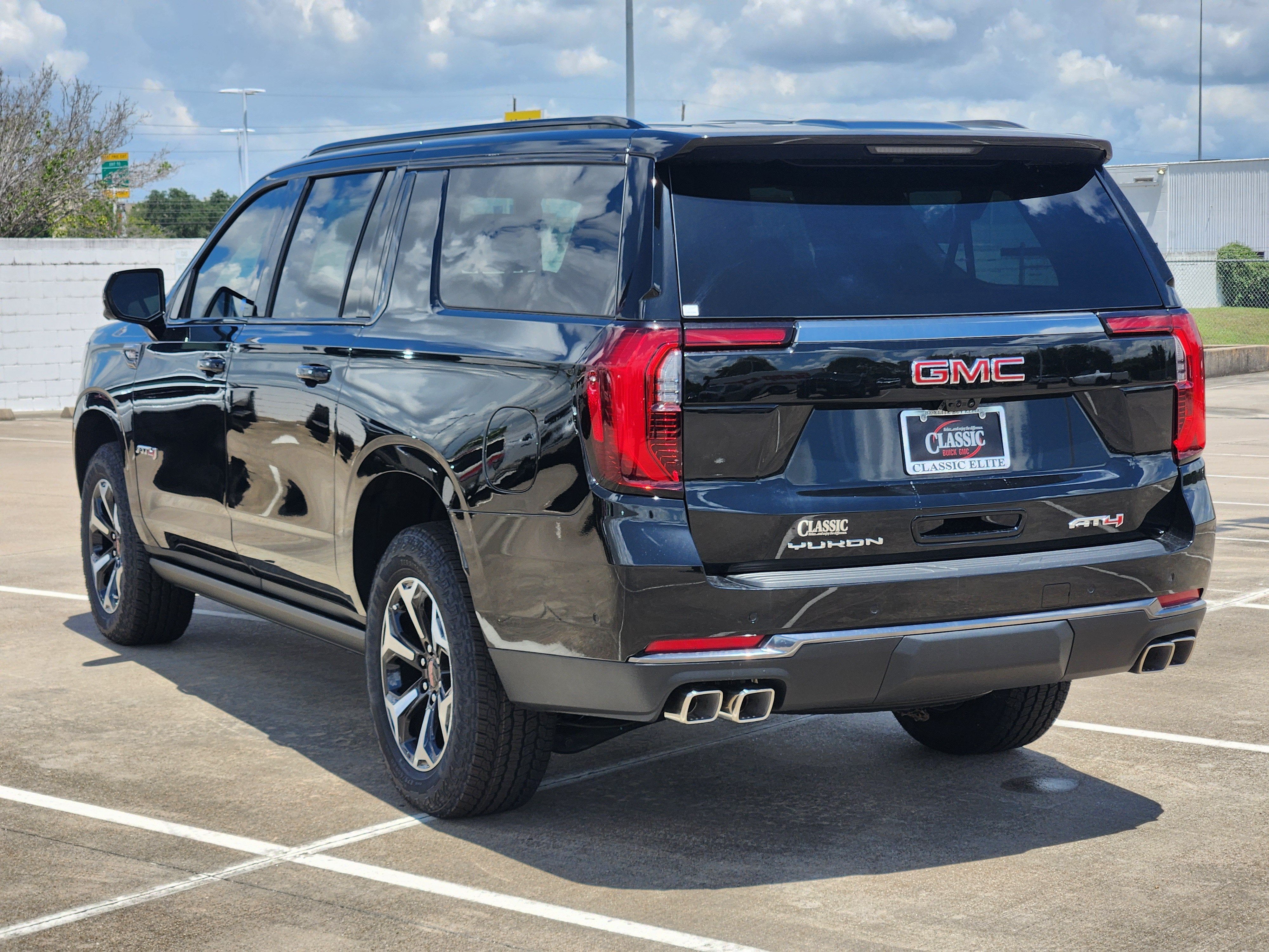 2026 GMC Yukon XL AT4