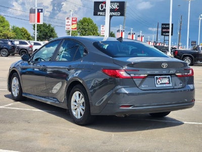 2025 Toyota Camry LE