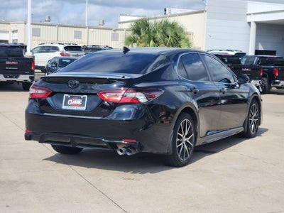 2022 Toyota Camry SE