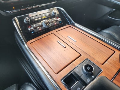 2019 Lincoln Navigator L Select