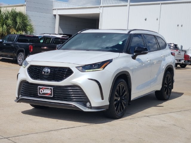 2023 Toyota Highlander XSE