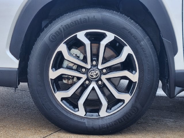 2024 Toyota Corolla Cross Hybrid SE