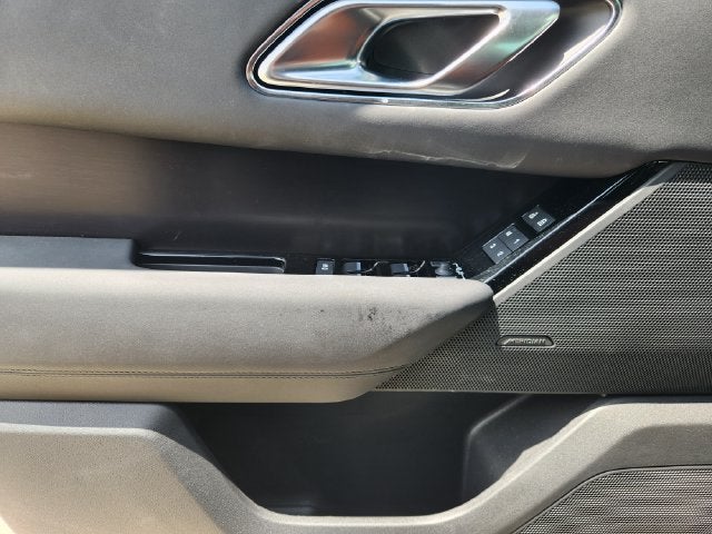 2026 Land Rover Range Rover Velar P250 Dynamic SE